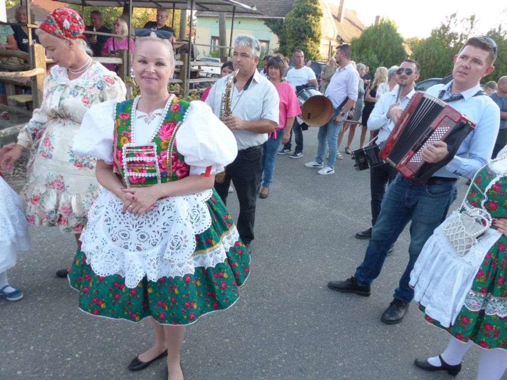 photo8.jpg