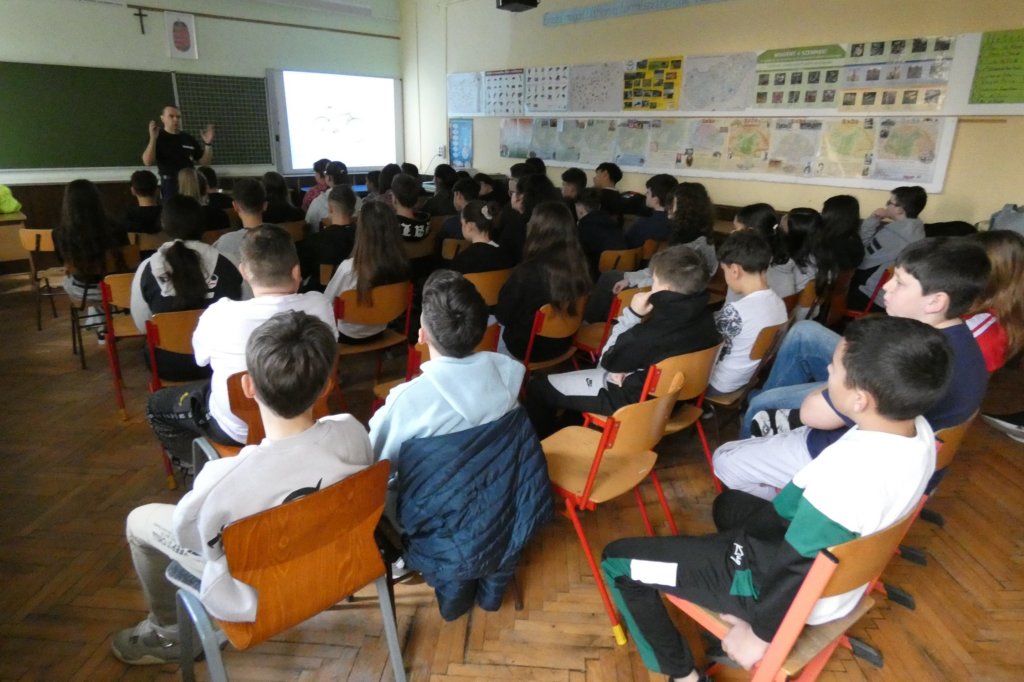 photo1.jpg